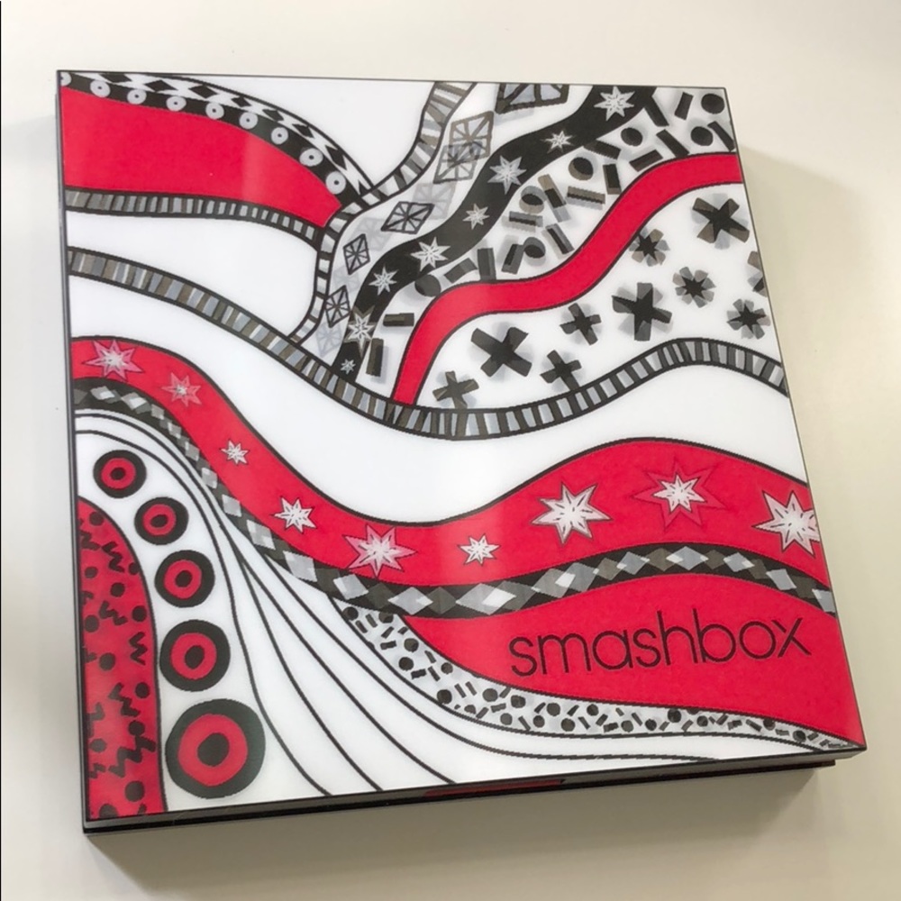 Smashbox Drawn in. Decked out.